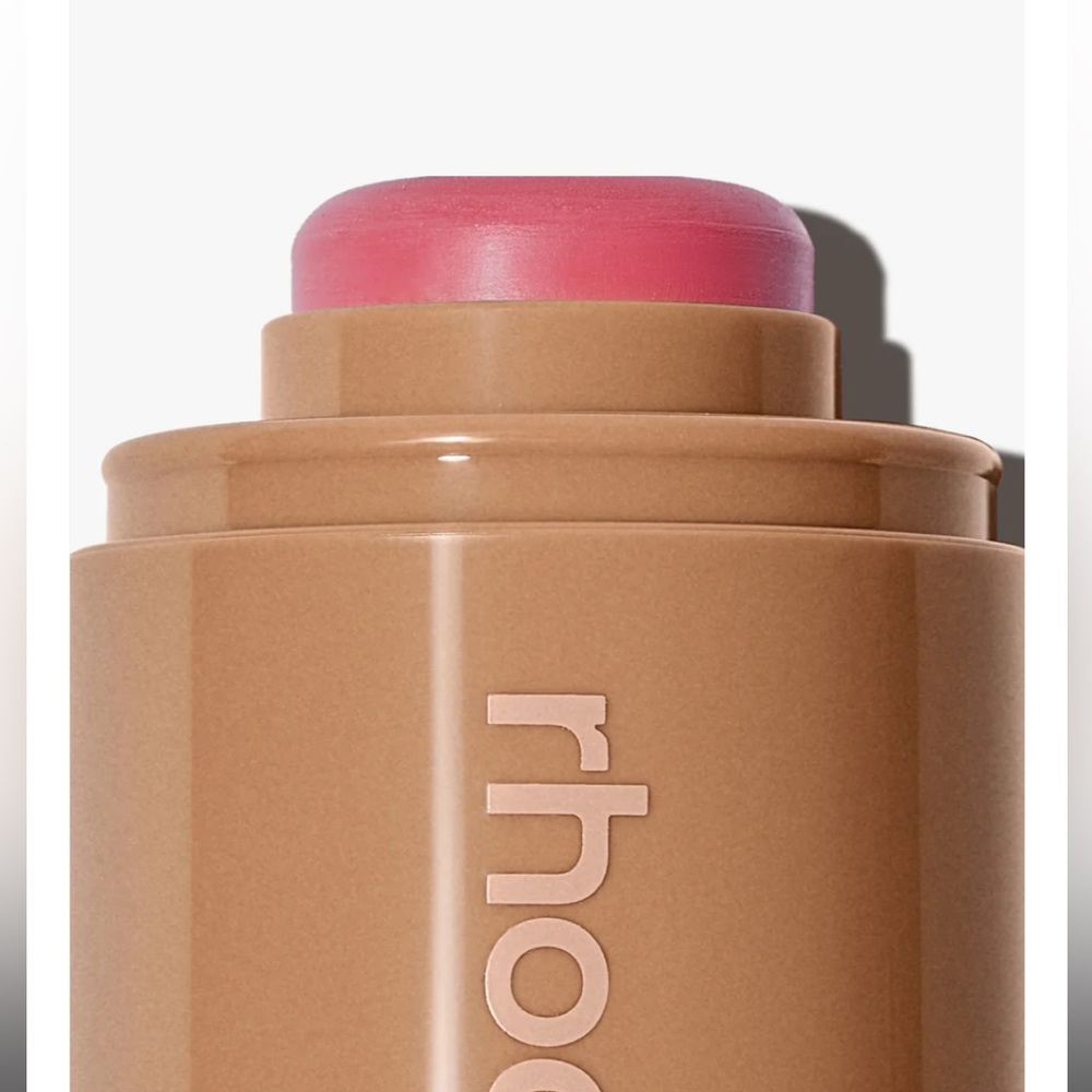 Rhode Pocket Blush in “Sprinkle” 🧁🩷